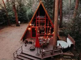 Idyllcreek From Sunset Mag - Hottubwalk To Town!