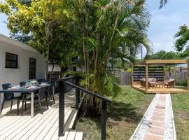 3br Hot Tub Retreat Steps From Bayshore Path!