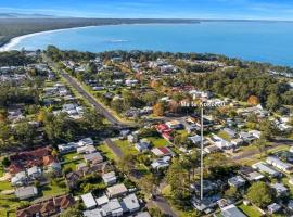 Ma Te Kokorou - pet-friendly Huskisson pool escape, ξενοδοχείο σε Huskisson