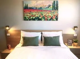 Green Suite 88