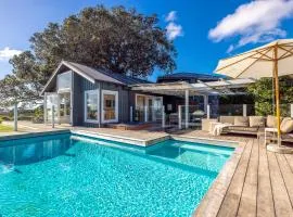 Palm Beach Retreat - Be My Guest Waiheke