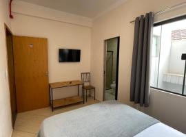 Hotel Carmelita, hotel near Guaratingueta Airport - GUJ, Aparecida