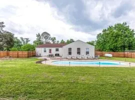 Oasis of Nashville, With a pool and Hot Tub !