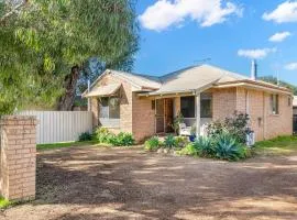 Bayside Bliss Family Friendly, Beach & Jetty