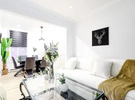 Royal Level-5 bedrooms avec 2 places de parking
