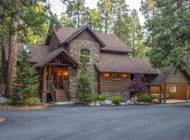 IdyllLodge Exec Retreat On Creek, 3 King, In-Town, hotel v mestu Idyllwild