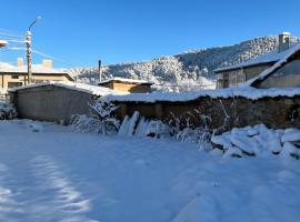 Къща Христини, hotel in Kalofer