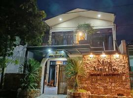 Nắng Vĩnh Hy, cottage in Ninh Hải