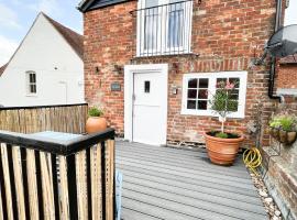 Skyline View Loft Apartment - pretty market town, hotel di Petworth