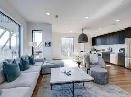 Boutique Condo On Nashville Riverfront- Park Free