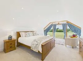 Host & Stay - Merrow Cottage
