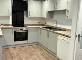 Charming Two Bedroom Cottage Hedsor