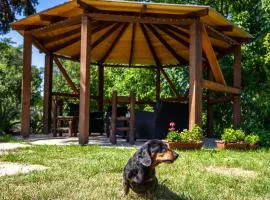 Nora Guest House - Happy Rentals