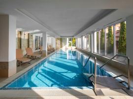 Hotel Aurora: Miskolctapolca şehrinde bir otel