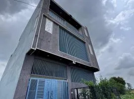 AH South Elegant 3BHK w Private Pool