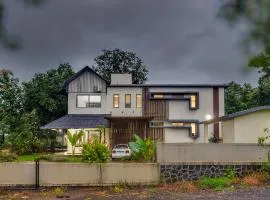 SaffronStays Fernshade - 3BR Khopoli retreat, patio, lawn picnics & riverside walks, quick Mumbai access via Atal Setu