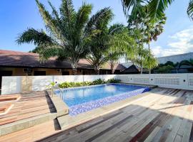 RedDoorz Syariah Plus near Banyuwangi Airport, hotel v destinaci Dadapan
