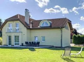 Villa Garden & Terrace Villa by Interhome
