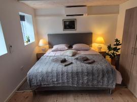 Gerringevej Guesthouse, casa de campo em R&oslash;dby