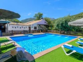Cortijo Palitroques Carcabuey by Ruralidays