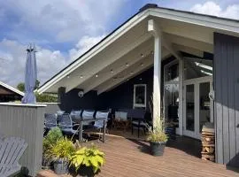 Cosy Summer House At Kobæk Strand