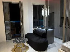 Golden House Luxury