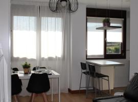 Coqueto apartamento con parking by beBalmy, hotel en Gijón