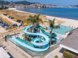 Camping Bayona Playa, Hotel in Sabaris