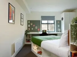 For Students Only - Snow Island in Huddersfield