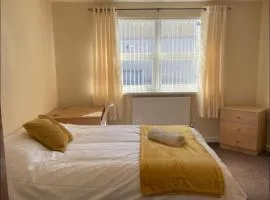 34 - Room 3 - Uplands