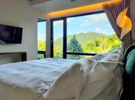 Celest Boutique Urban Hideaway, brunarica v mestu Braşov