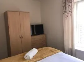 34 - Room 6 - Uplands