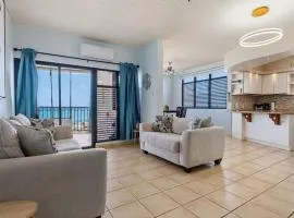 Claje Sunset! Beachfront condo at Victoria del Mar 1E