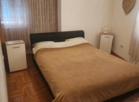 Vaikiki Apartman LM, hotel in Novi Pazar