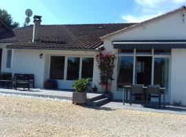 le bois du mas, ξενοδοχείο σε Saint-Aulaye