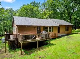 20 acres w Private Pavilion, Fireplace & Fire Pit