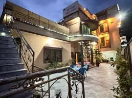 The lodge Guest House