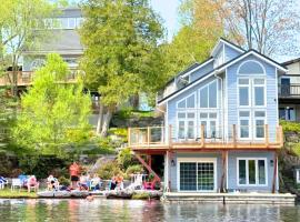 Kawartha Lakes, Fenelon Falls, hôtel à Fenelon Falls