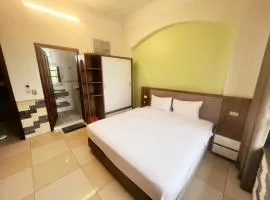 Diamond Motel