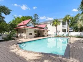 The Coastal Retreat