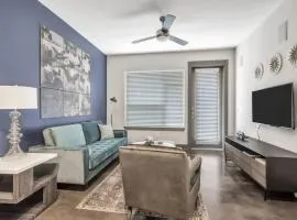 Boulevard Stays Elegant 1BR Pool Gym Parking