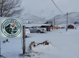 Refugio Los Molles hostal, ξενοδοχείο σε Las Lenas