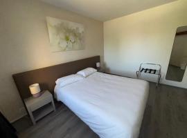 Hôtel Dupleix - Hyper centre - Réouverture, hotell sihtkohas Quimper