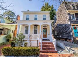 Renovated Downtown Annapolis w 3-Car Parking, viešbutis mieste Anapolis