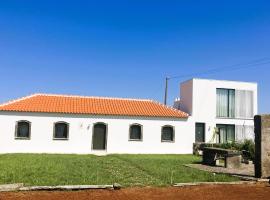 Casa MARGO, hotel para golfe em Lajes