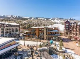 Luxury 3 Bedroom Slopeside Mountain Vacation Rental With Hot Tubs