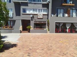 Cape Town Milnerton Lagoon Villa，位于开普敦的酒店