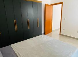 Apartamento - Kitnet mobiliada em Itu para Temporada de 1 até 4 pessoas, cama de casal e beliches, hotel in Itu