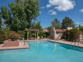 Elegant and updated - In the heart of Sedona
