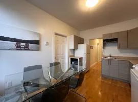 FULL KITCHEN 10MIN from DTOWN ROOM B